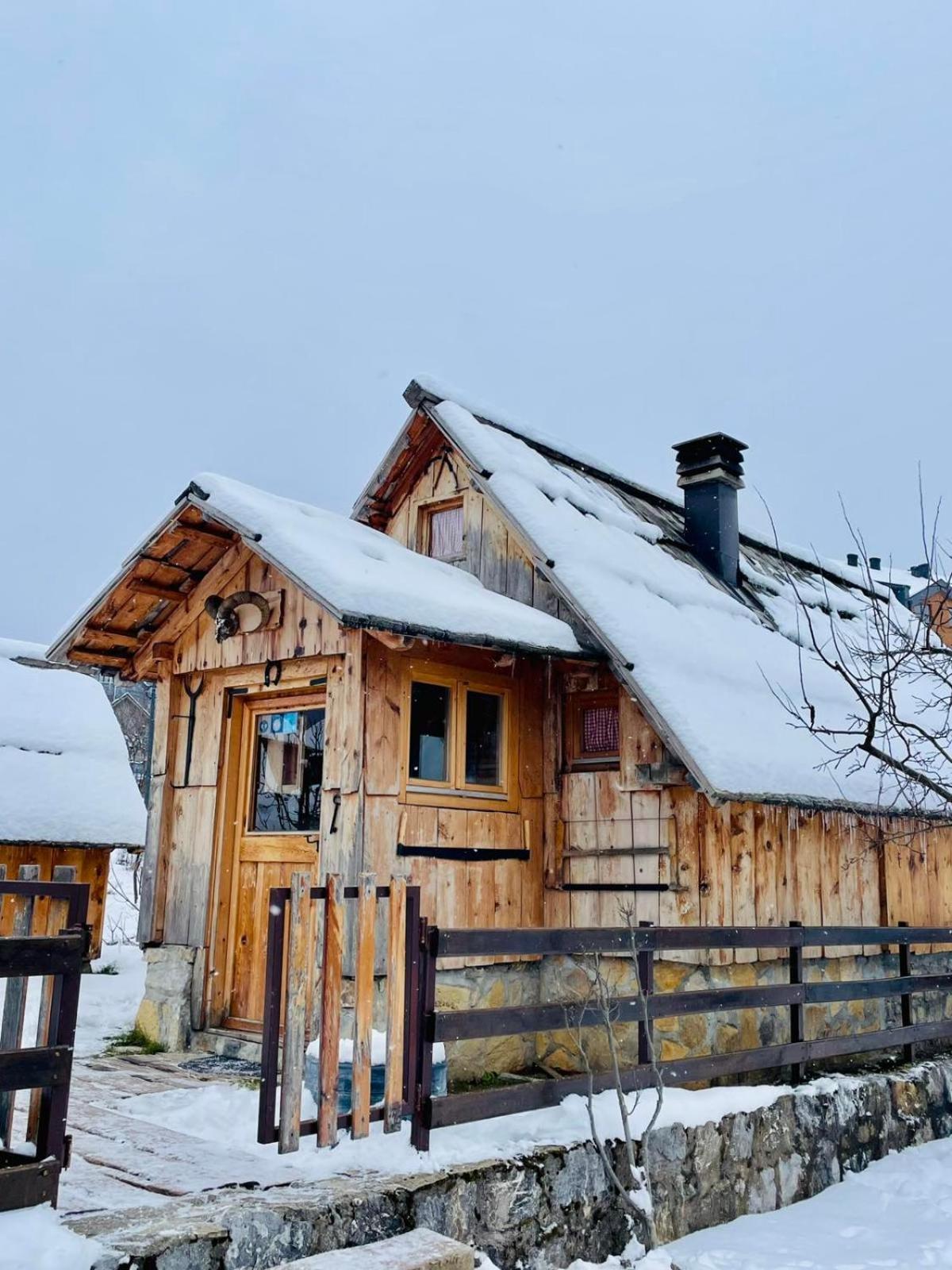 Etno Smjestaj Bjelasica Kolašin Exteriör bild