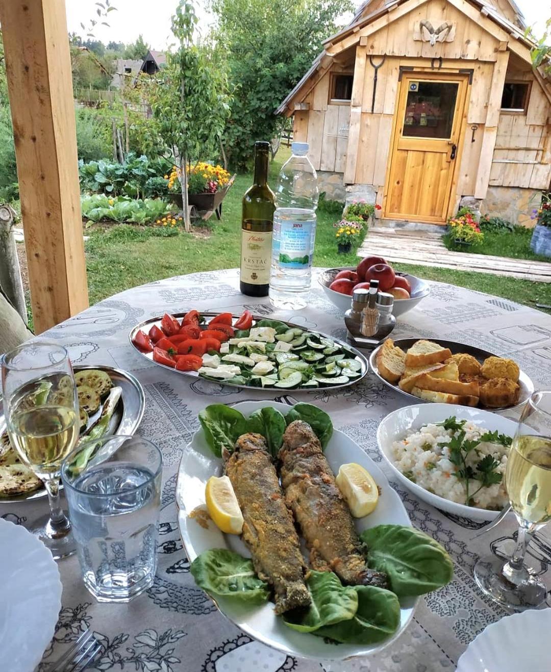 Etno Smjestaj Bjelasica Kolašin Exteriör bild